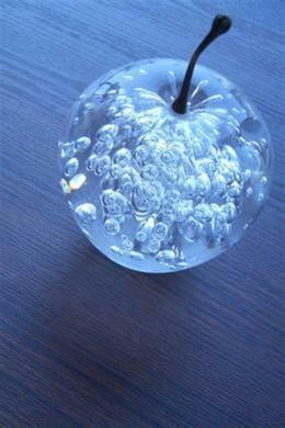 Glass apple